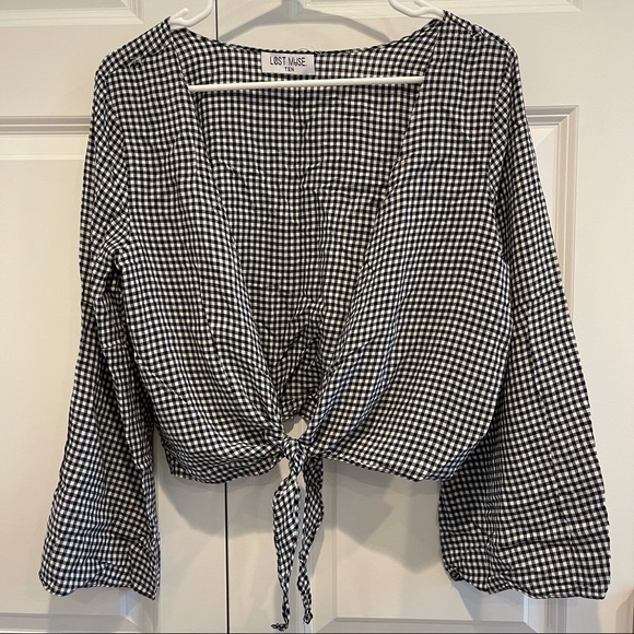 LF Gingham Crop Top with Tie - Never Worn! - Picture 9 of 11